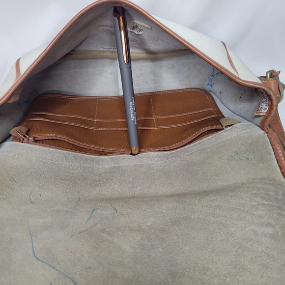 DB white British tan equestrian - Picture 13 of 16